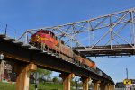 BNSF 732 Leads the H-NTWMEM 